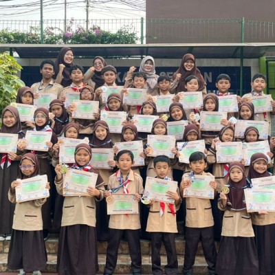MIN 8 Jakarta Raih 47 Medali di Kompetisi Sains Hardiknas 2026