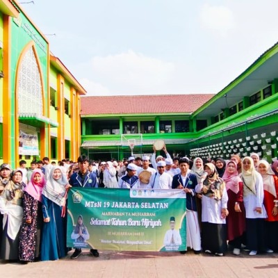 Semarak Tarhib Muharam 1448 H, MTsN 19 Jakarta Gaungkan Spirit Menebar Maslahat dan Menguatkan Umat