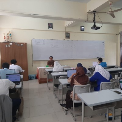 Tes CBT PMB Jalur Madrasah MAN 7 Jakarta Berlangsung Tertib dan Lancar