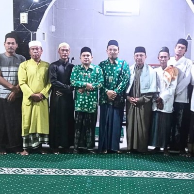 Manfaatkan Waktu dan Sempurnakan Amal Saleh, Penyuluh Agama Isi Kultum Subuh di Pulau Pari