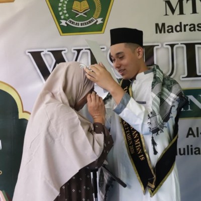 Wisudawan Tahfidz MTsN 18 Jakarta Torehkan Hafalan Terbaik