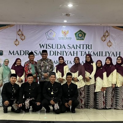 Wisuda Santri, Kepala Kankemenag Jakarta Selatan Bangga Jadi Santri Madrasah Diniyah Takmiliyah