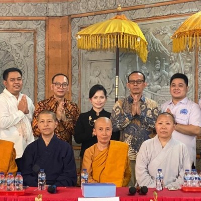 Penyelenggara Buddha Kemenag Jakarta Timur Perkuat Pembinaan Umat