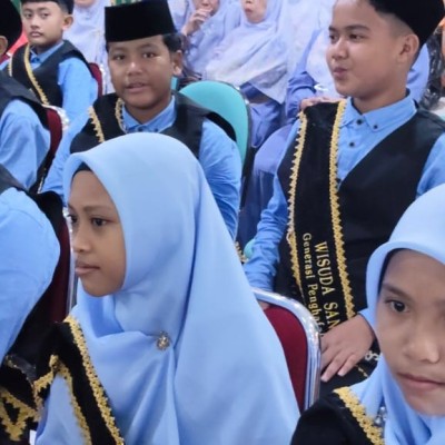 Wisuda Penghapal Al-Quran SD Juara, ini Tiga Pesan dari Kasubbag TU