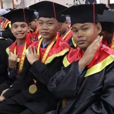 Haflah Akhirussanah Al Falah Klender Lepas 127 Lulusan