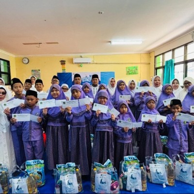 MIN 5 Jakarta Tebar Kepedulian melalui Lebaran Yatim Muharram 1448 H