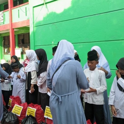 MIN 17 Kepulauan Seribu Kampus C Gelar Santunan Anak Yatim Jelang Pembagian Rapor
