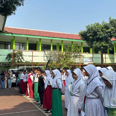 Antusiasme Tinggi, 230 Calon Murid Ikuti Tes CBT PMBM di MTsN 2 Jakarta Selatan