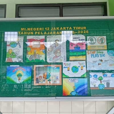 Semarakkan Hari Kartini 2026, Siswa MIN 12 Jakarta Kampanyekan Hemat Energi Lewat Mading Sekolah
