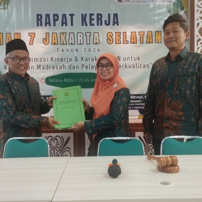 RAKER Hari Kedua, MAN 7 Jakarta Mantapkan Program Kerja Tingkatkan Mutu Layanan Pendidikan