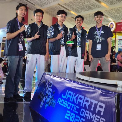 Tim Robotik MTsN 3 Jakarta Raih Juara pada Jakarta Robotic Games 2026