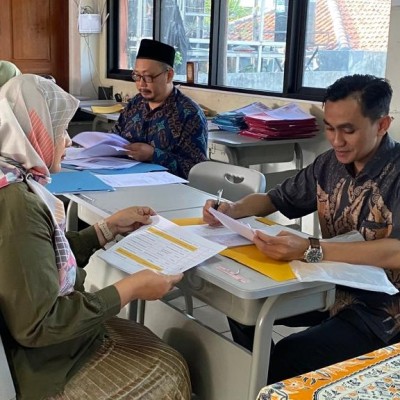 MAN 11 Jakarta Selatan Laksanakan Pemberkasan PMBM Jalur Reguler Tahun Pelajaran 2026/2027