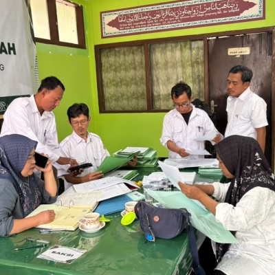 Supervisi KUA Pulogadung, Kemenag Jakarta Timur Perkuat Kualitas Layanan Administrasi Nikah