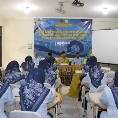 Tingginya Kepercayaan Masyarakat Harus Dijawab dengan Madrasah Berkualitas