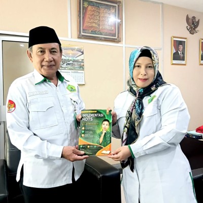 Pengawas Madrasah Jakarta Utara Luncurkan Buku Panduan HOTS Berbasis AI untuk Guru SD/MI