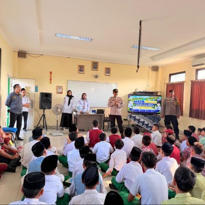 MATAMUDA MTsN 37 Jakarta Hadirkan Polsek Kalideres Perkuat Wawasan Kebangsaan dan Pencegahan Narkoba