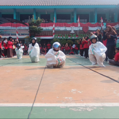 Bangun Kebersamaan dan Sportivitas, MTsN 34 Jakarta Gelar Lomba HUT ke-81 RI