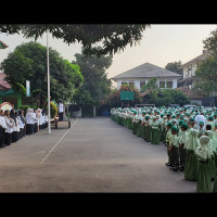 Hari Pertama Masuk Sekolah di MIN 4 Jakarta