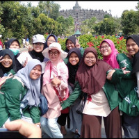 Observasi Situs Bersejarah, Peserta Didik MTsN 32 Jakarta Kunjungi Candi Borobudur