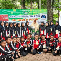 MTsN 34 Jakarta Adakan Kegiatan Latihan Kepemimpinan OSIS