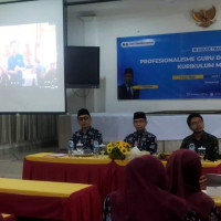 Profesionalisme Guru dalam Implementasi Kurikulum Merdeka