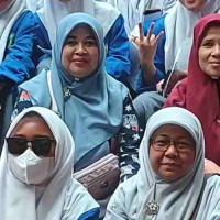 Learning, experience and transformation : outing clas MAN 1 Jakarta Barat goes to Bandung