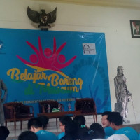 Siswa MAN 3 Jakarta mengikuti kegiatan Belajar Bareng di Museum Kebangkitan Nasional
