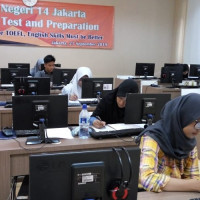 Tingkatkan Kualitas Berbahasa Inggris, MAN 14 Jakarta Adakan TOEFL Test and Preparation