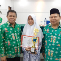 Putri Narulita Siap Wakili Kompetisi Sains Madrasah Jakarta Barat Di Tingkat Provinsi